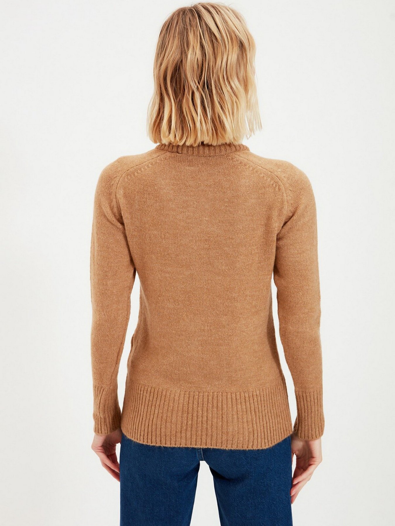 Свитры и кардиганы Trendyol модель TWOAW21KZ1343/Camel Свитры и кардиганы Trendyol модель TWOAW21KZ1343/Camel Фото