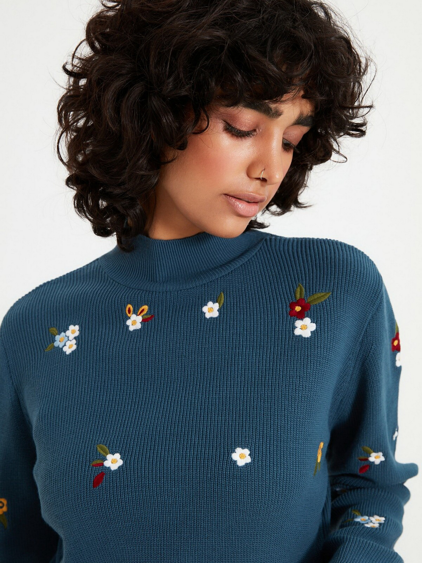 Свитры и кардиганы Trendyol модель TWOAW21KZ2106/Indigo Свитры и кардиганы Trendyol модель TWOAW21KZ2106/Indigo Фото