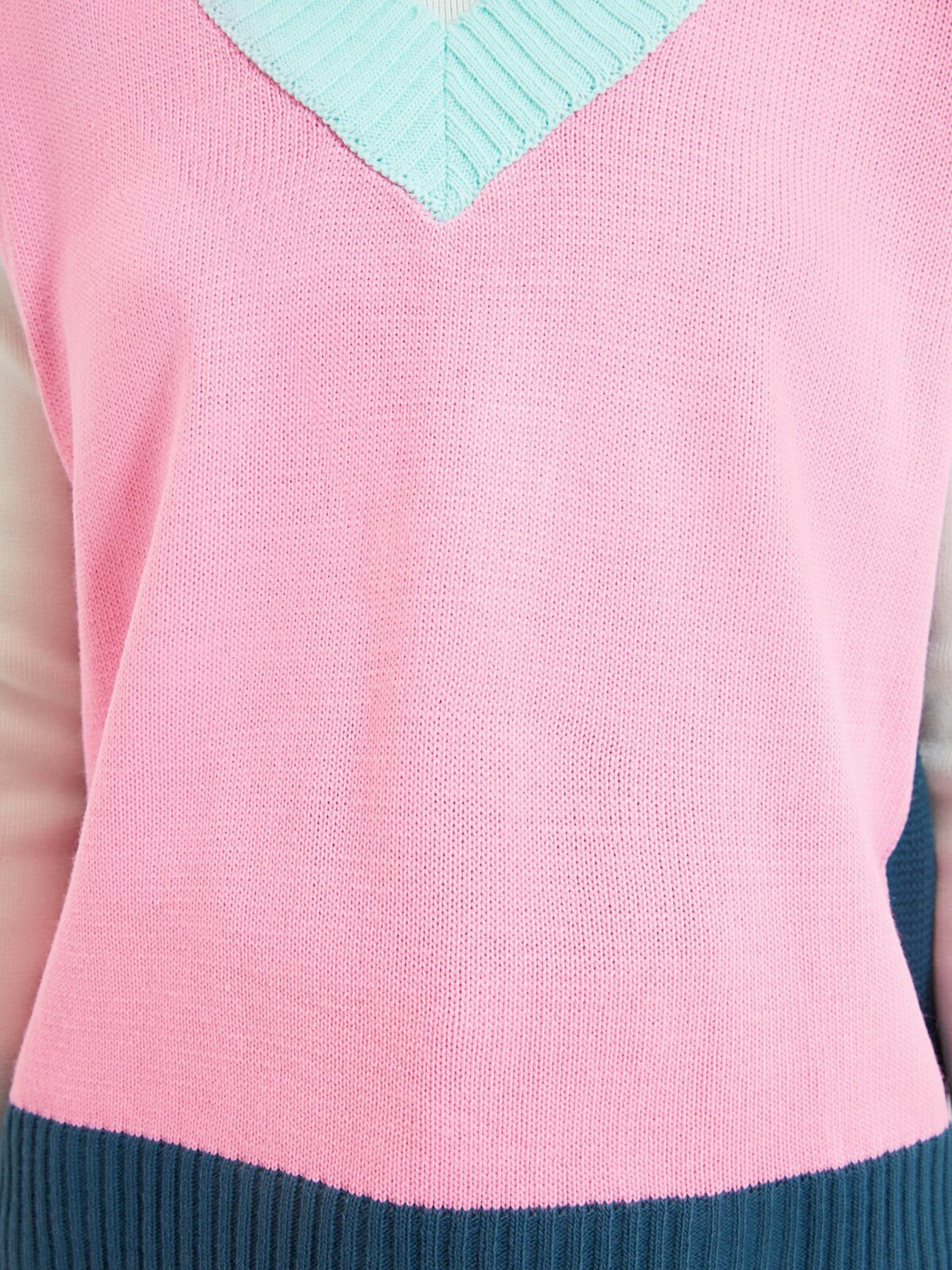 Свитры и кардиганы Trendyol модель TWOAW22BZ0055/Pembe Свитры и кардиганы Trendyol модель TWOAW22BZ0055/Pembe Фото