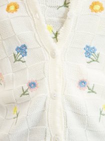 Свитры и кардиганы Trendyol модель TWOAW22HI0061/Ekru Фото