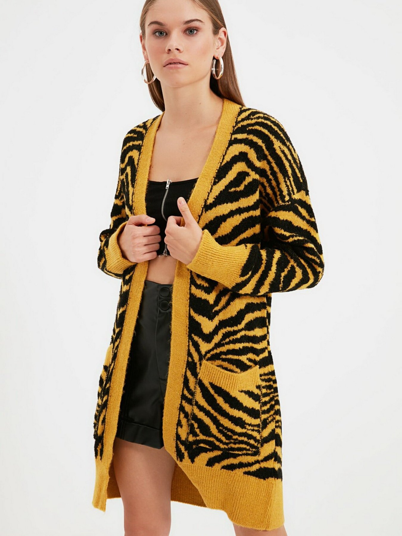 Свитры и кардиганы Trendyol модель TWOAW22HI0118/Sari Свитры и кардиганы Trendyol модель TWOAW22HI0118/Sari Фото