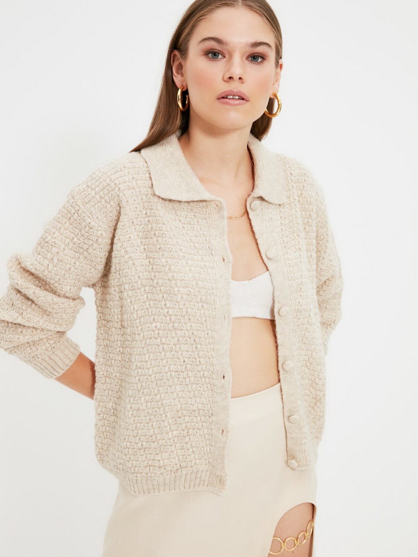 Свитры и кардиганы Trendyol модель TWOAW22HI0223/Ekru Свитры и кардиганы Trendyol модель TWOAW22HI0223/Ekru Фото