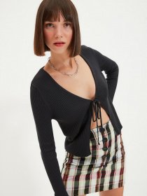 Свитры и кардиганы Trendyol модель TWOAW22HI0266/Antrasit Фото