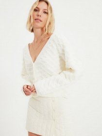 Свитры и кардиганы Trendyol модель TWOAW22HI0325/Ekru Фото