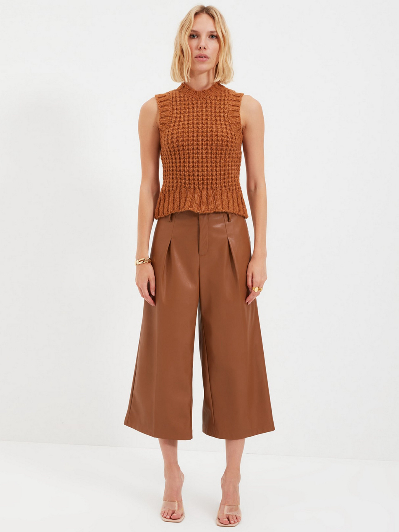 Свитры и кардиганы Trendyol модель TWOAW22BZ0002/Camel Свитры и кардиганы Trendyol модель TWOAW22BZ0002/Camel Фото