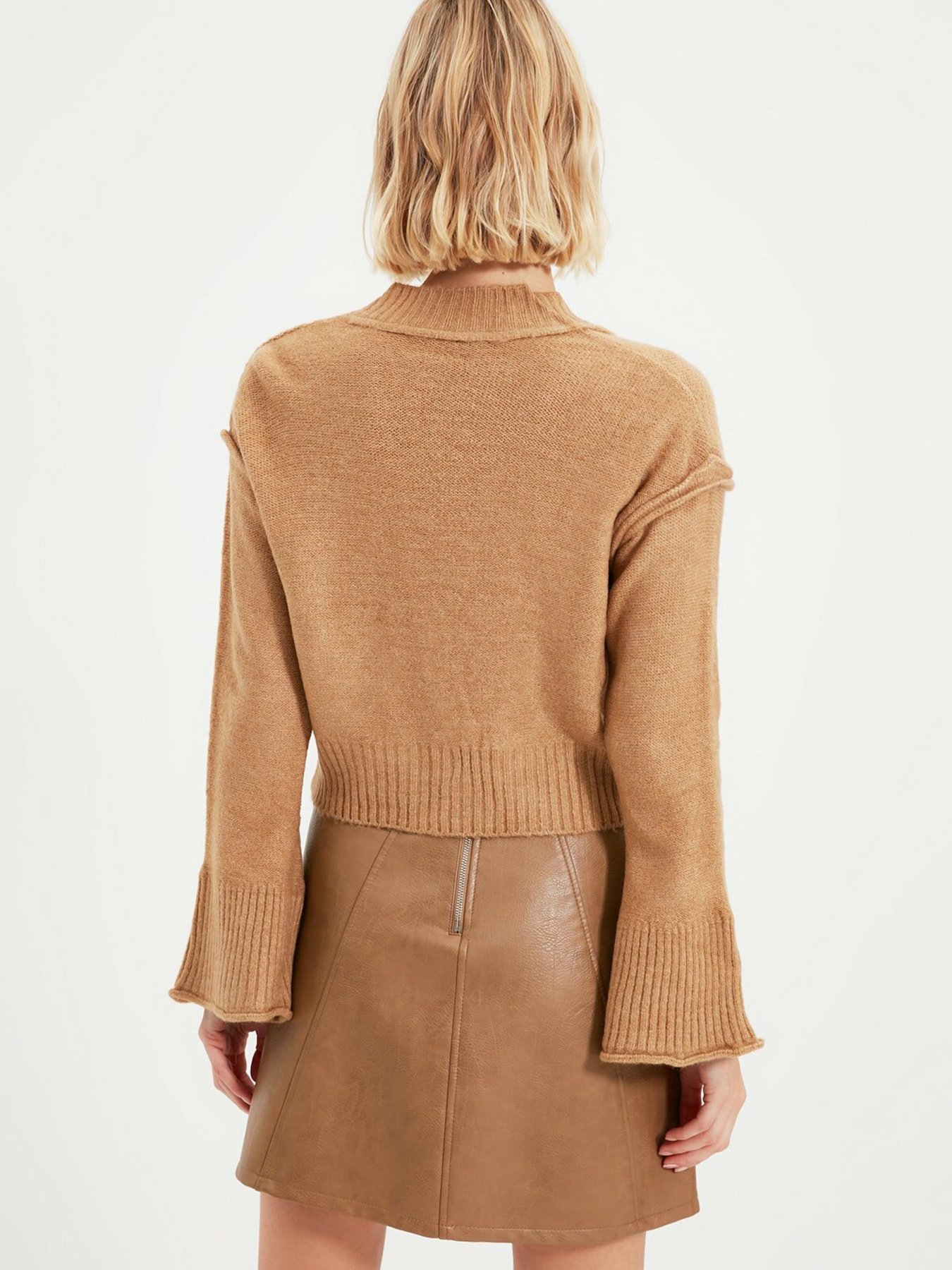 Свитры и кардиганы Trendyol модель TWOAW22HI0467/Camel Свитры и кардиганы Trendyol модель TWOAW22HI0467/Camel Фото