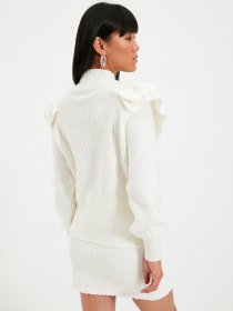 Свитры и кардиганы Trendyol модель TWOAW22KZ0018/Ekru Фото
