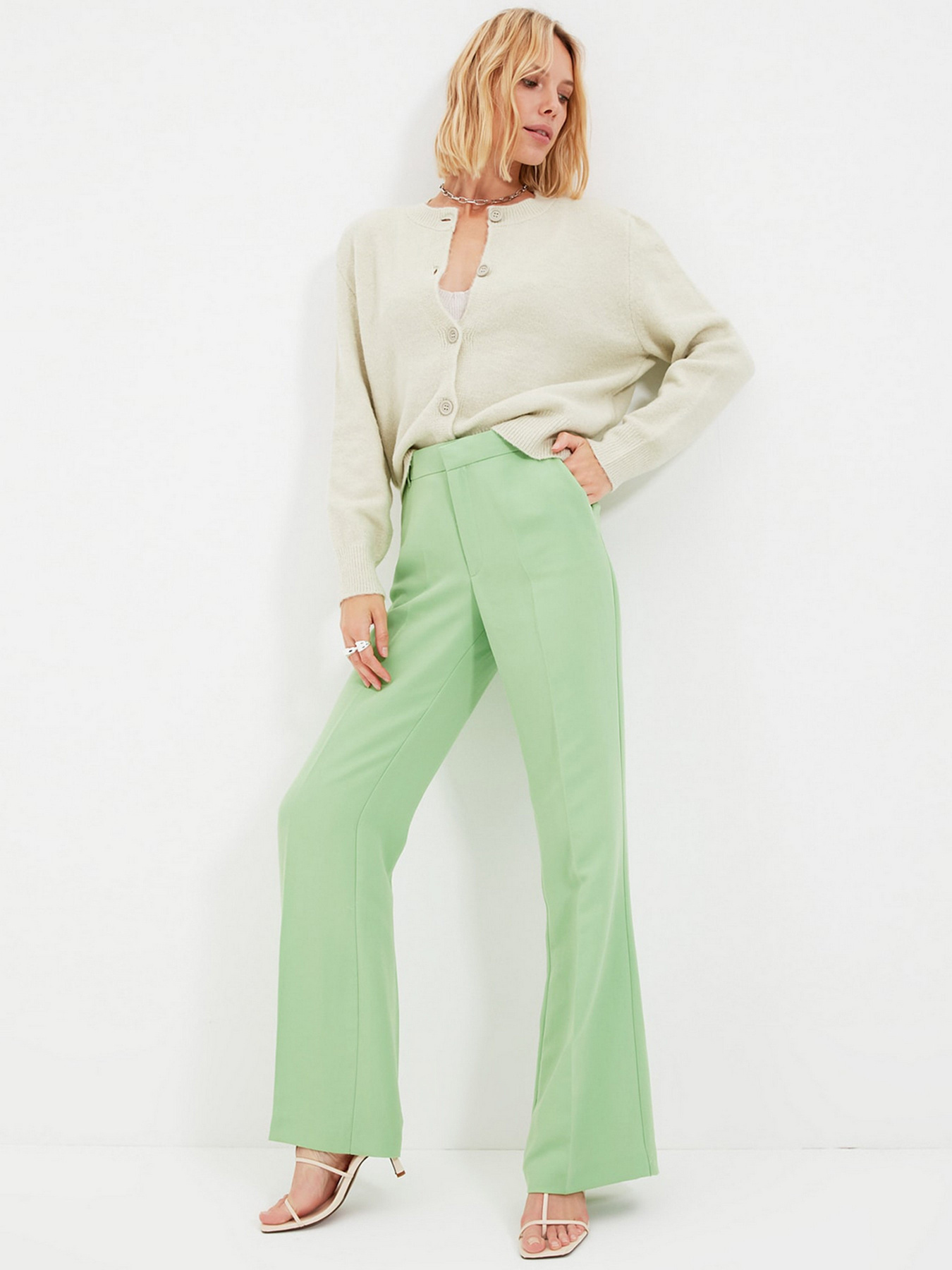 Свитры и кардиганы Trendyol модель TWOAW22HI0043/Mint Свитры и кардиганы Trendyol модель TWOAW22HI0043/Mint Фото