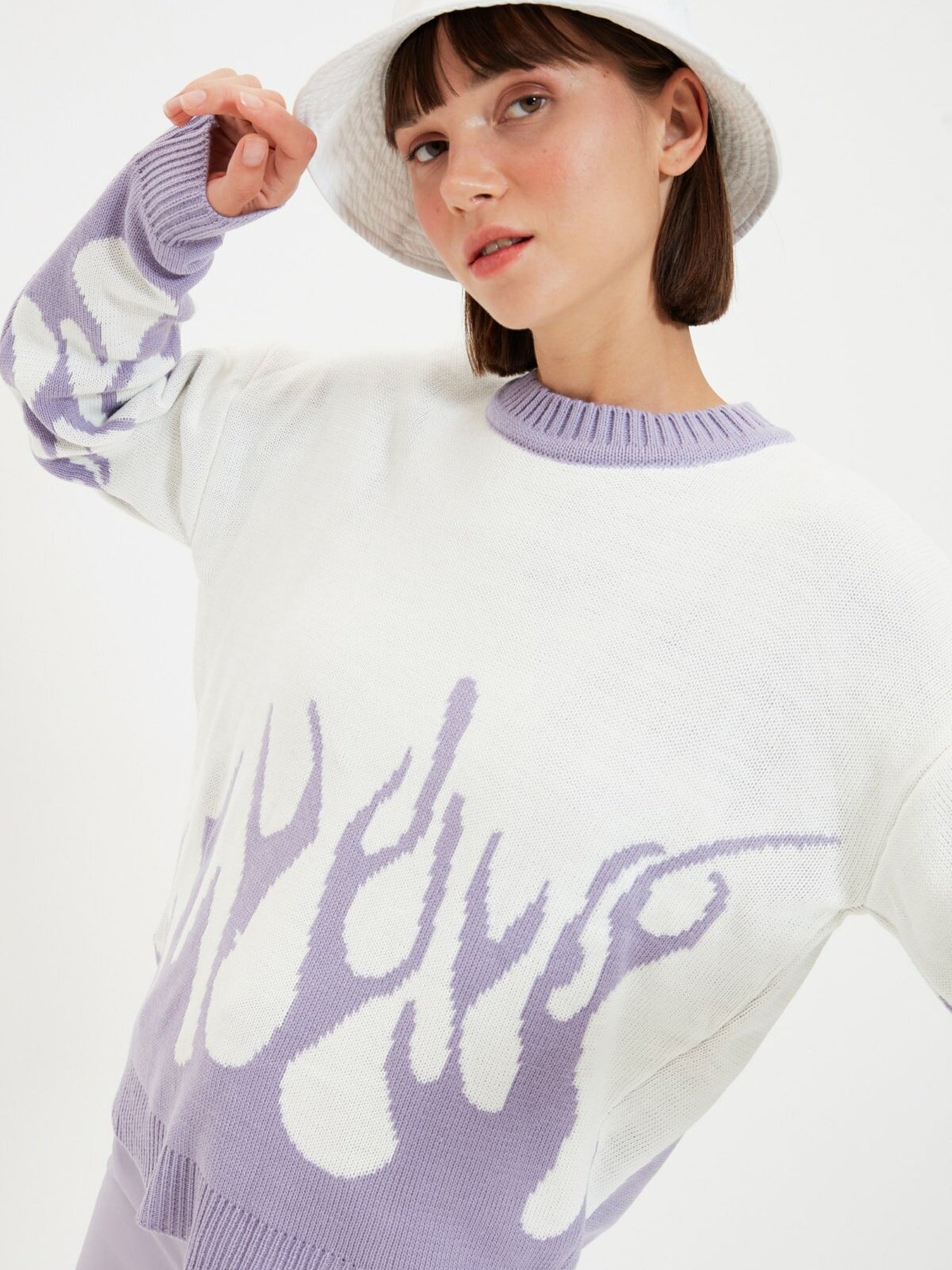 Свитры и кардиганы Trendyol модель TWOAW22KZ0061/Ekru Свитры и кардиганы Trendyol модель TWOAW22KZ0061/Ekru Фото
