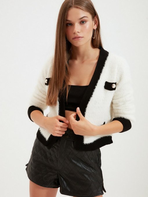 Свитры и кардиганы Trendyol модель TWOAW22HI0048/Ekru Фото