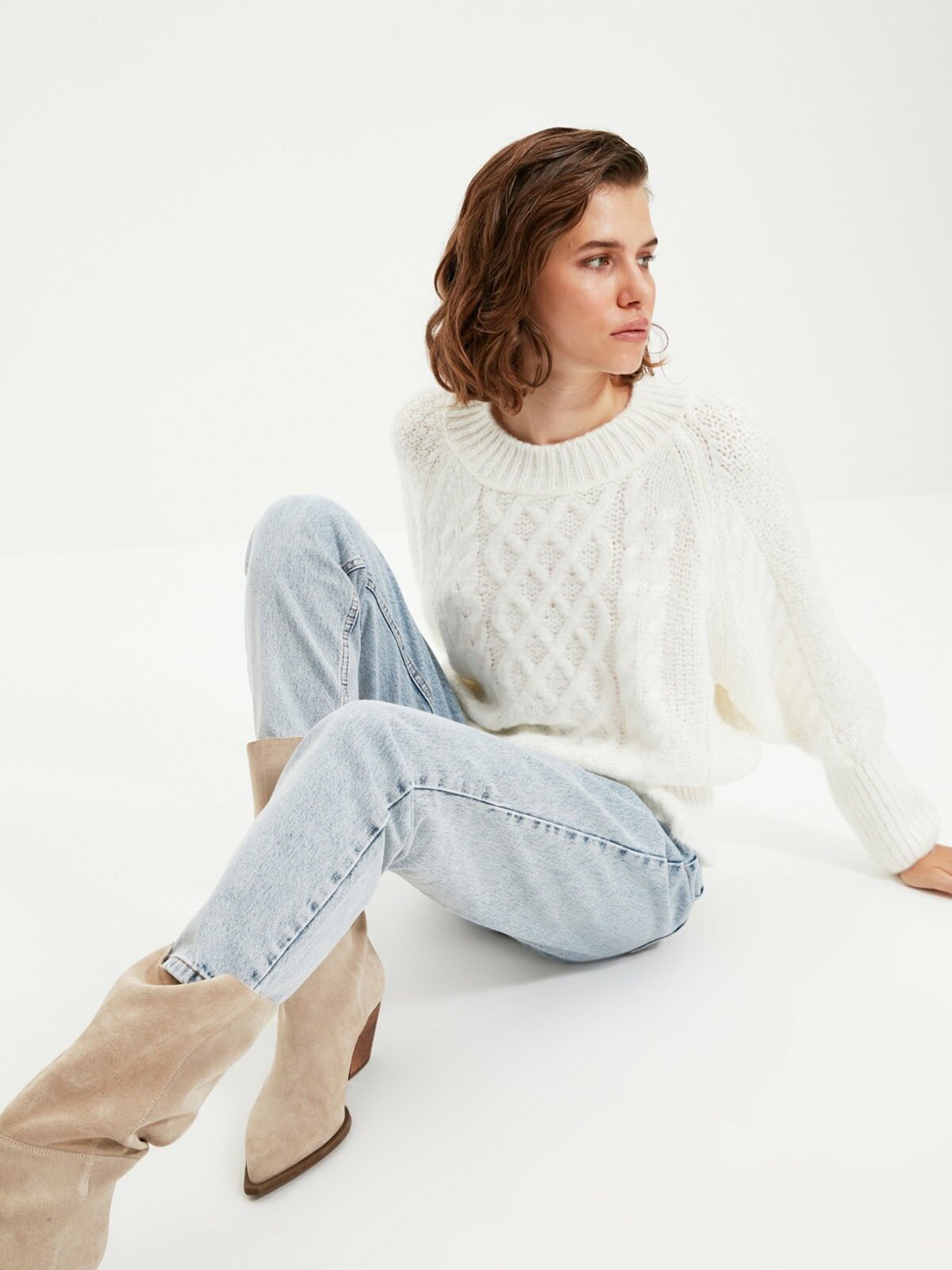 Свитры и кардиганы Trendyol модель TWOAW22KZ0234/Ekru Свитры и кардиганы Trendyol модель TWOAW22KZ0234/Ekru Фото