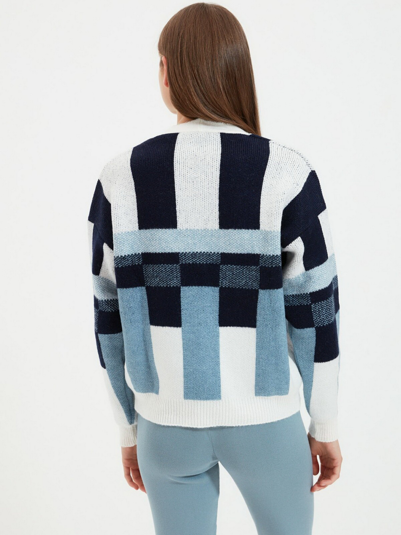 Свитры и кардиганы Trendyol модель TWOAW22HI0437/Ekru Свитры и кардиганы Trendyol модель TWOAW22HI0437/Ekru Фото