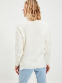 Свитры и кардиганы Trendyol модель TWOAW22KZ0003/Ekru Фото