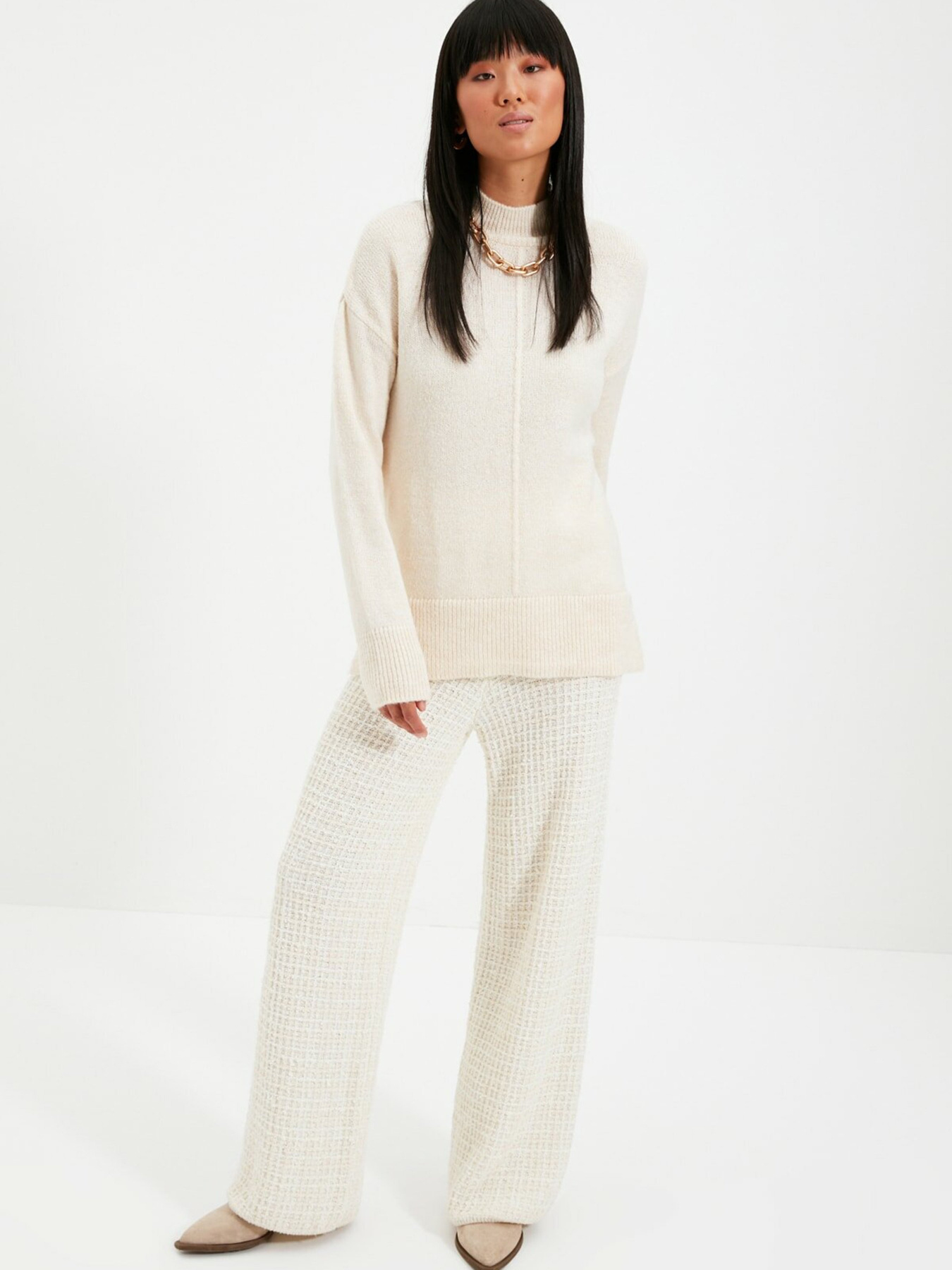 Свитры и кардиганы Trendyol модель TWOAW22KZ0271/Ekru Свитры и кардиганы Trendyol модель TWOAW22KZ0271/Ekru Фото
