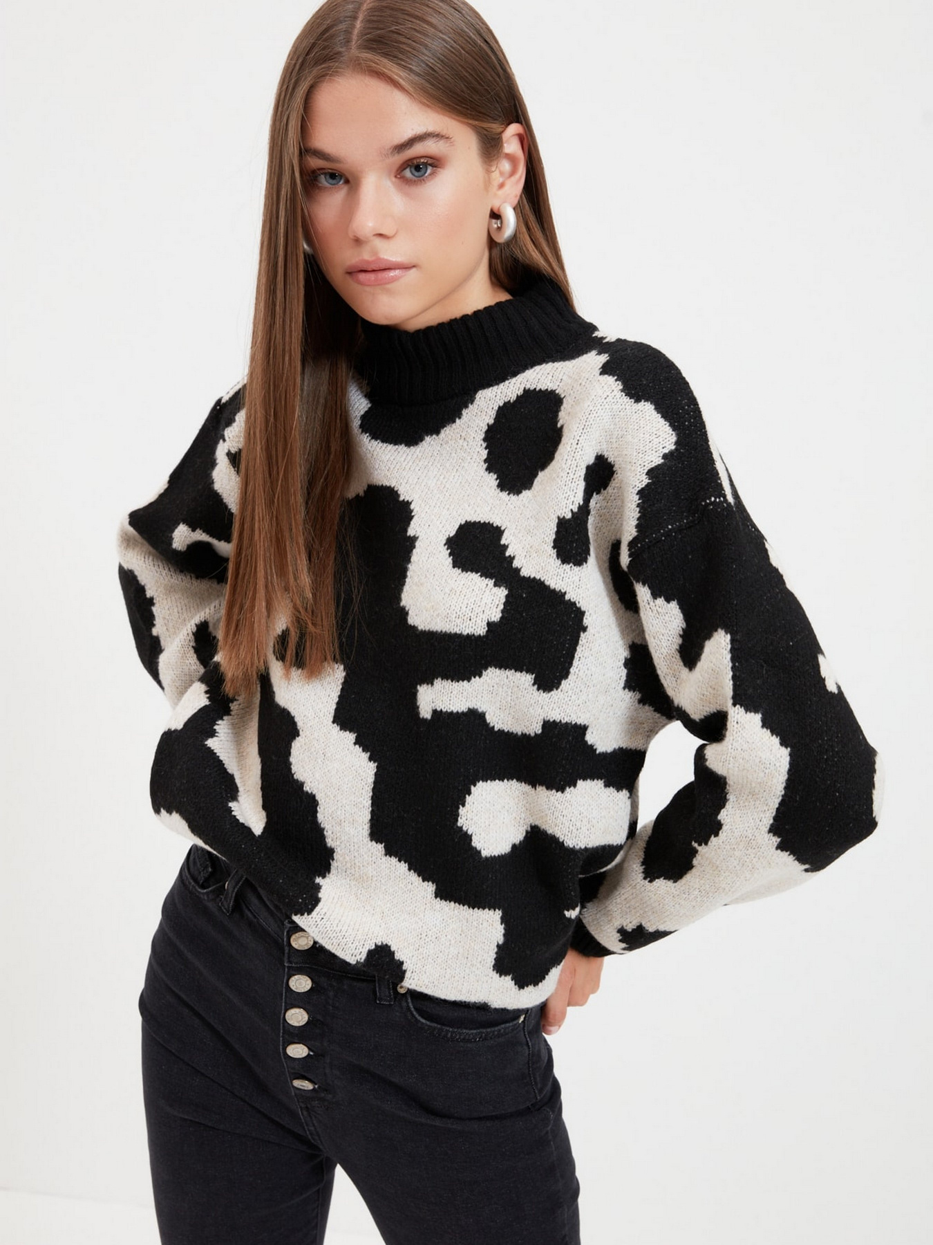 Свитры и кардиганы Trendyol модель TWOAW22KZ0244/Siyah Свитры и кардиганы Trendyol модель TWOAW22KZ0244/Siyah Фото