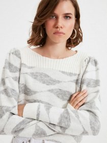 Свитры и кардиганы Trendyol модель TWOAW22KZ0461/Ekru Фото