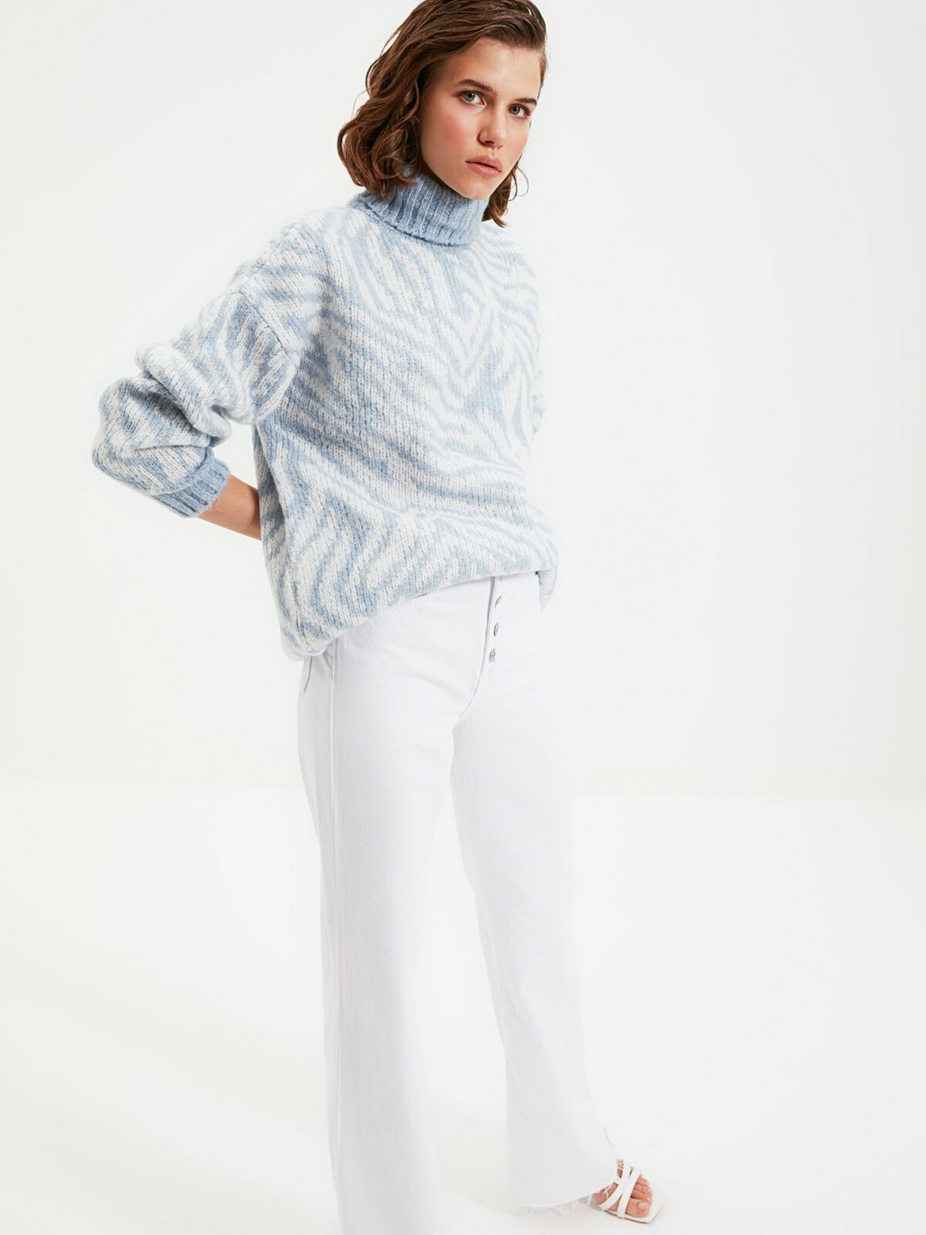 Свитры и кардиганы Trendyol модель TWOAW22KZ0493/Mavi Свитры и кардиганы Trendyol модель TWOAW22KZ0493/Mavi Фото