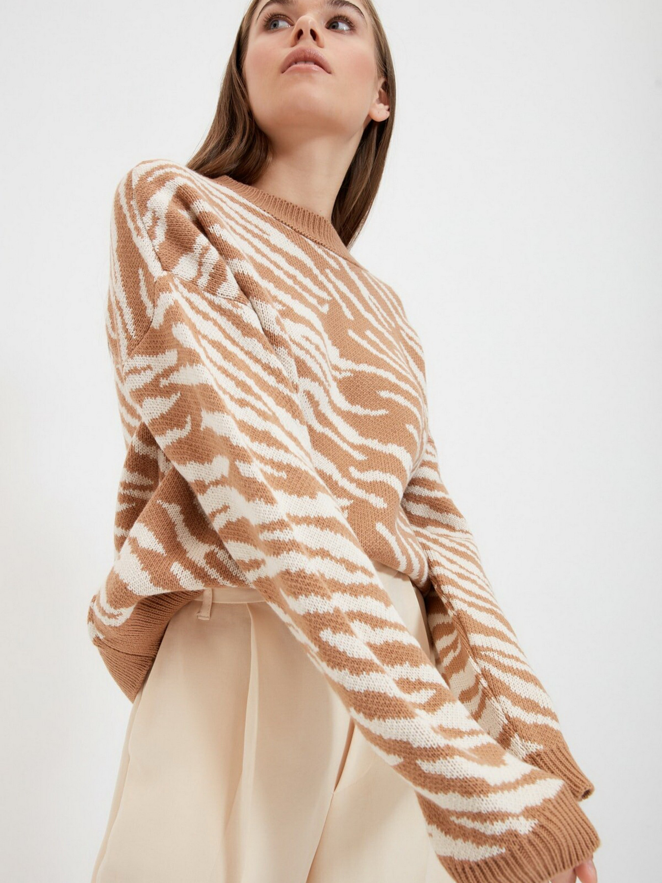 Свитры и кардиганы Trendyol модель TWOAW22KZ0499/Camel Фото