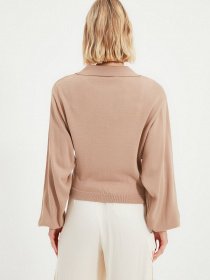 Свитры и кардиганы Trendyol модель TWOAW22KZ0508/Bej Фото