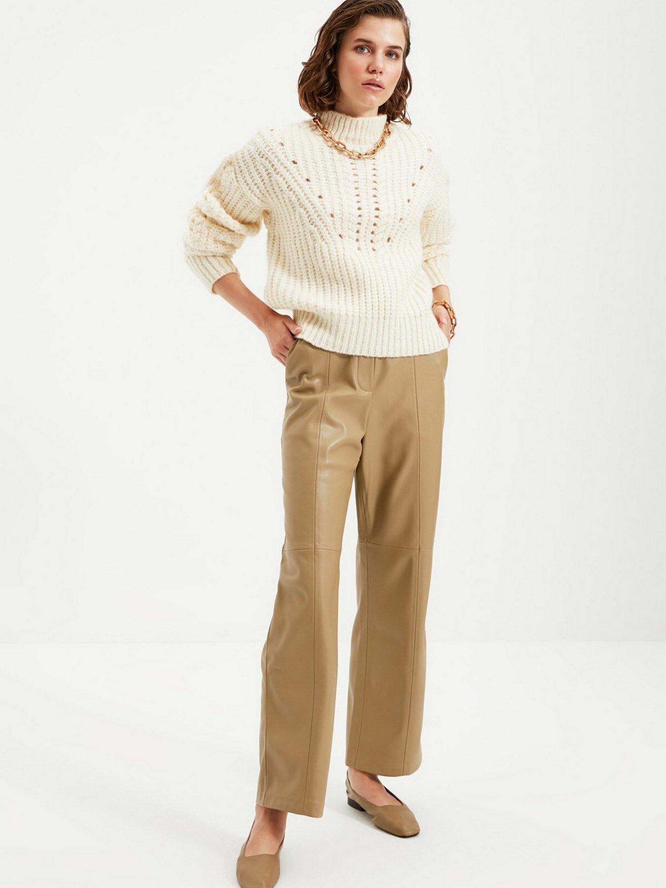 Свитры и кардиганы Trendyol модель TWOAW22KZ0674/Ekru Свитры и кардиганы Trendyol модель TWOAW22KZ0674/Ekru Фото