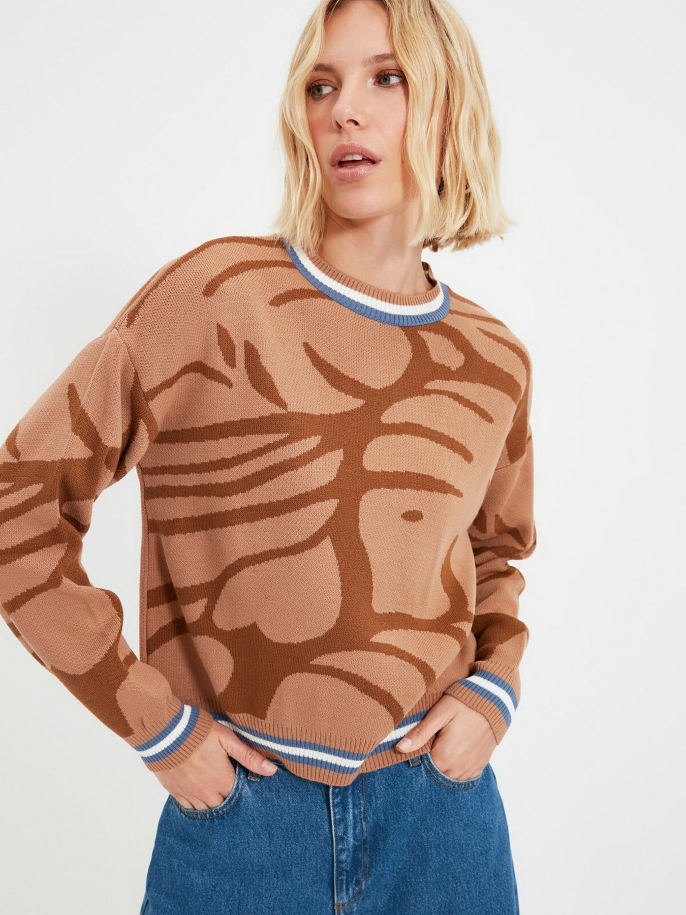 Свитры и кардиганы Trendyol модель TWOAW22KZ1212/Camel Свитры и кардиганы Trendyol модель TWOAW22KZ1212/Camel Фото
