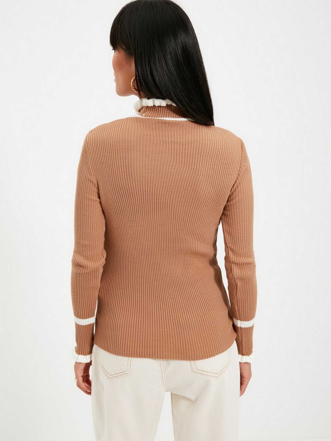 Свитры и кардиганы Trendyol модель TWOAW22KZ1250/Camel Свитры и кардиганы Trendyol модель TWOAW22KZ1250/Camel Фото