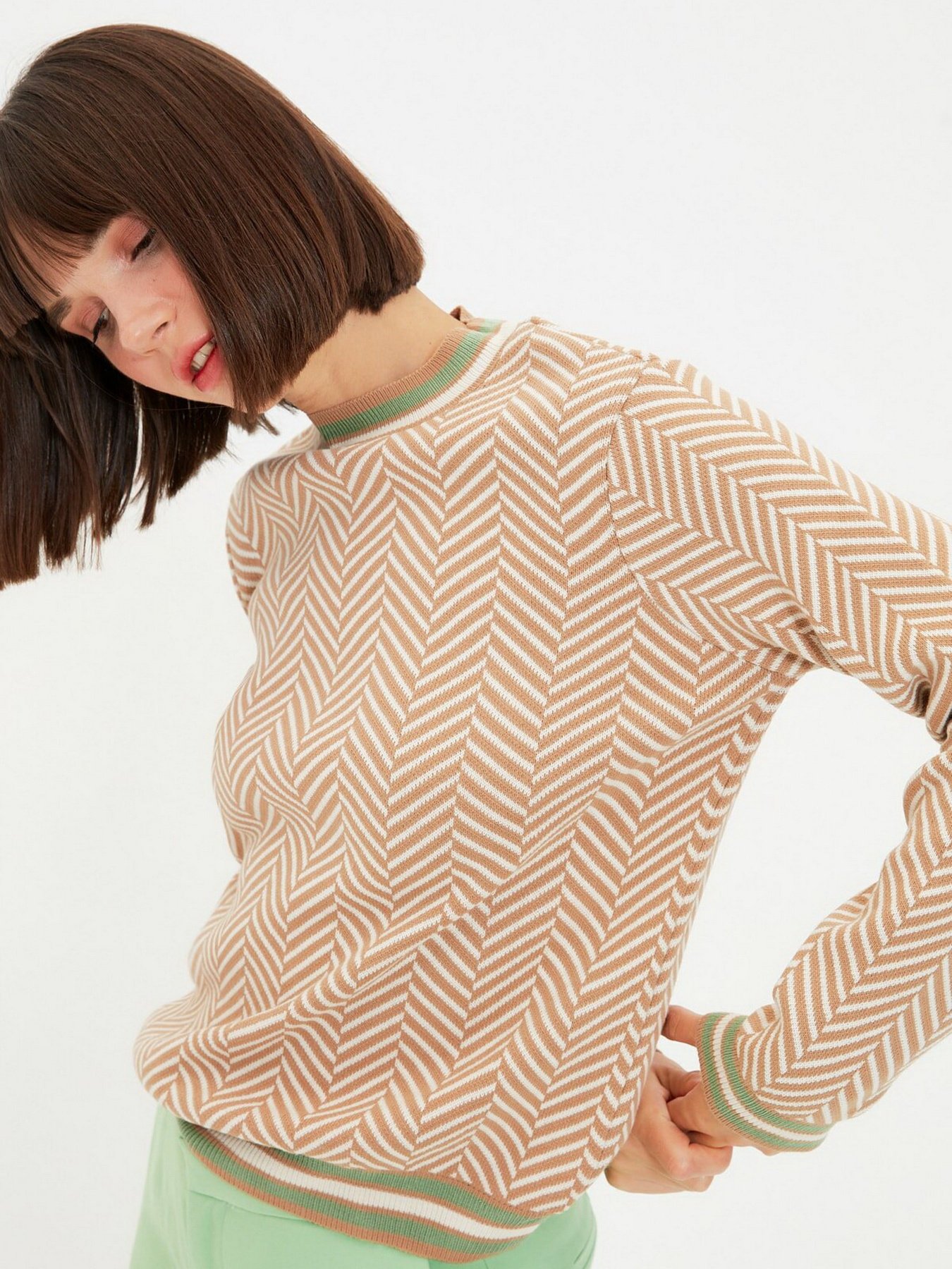 Свитры и кардиганы Trendyol модель TWOAW22KZ1322/Camel Свитры и кардиганы Trendyol модель TWOAW22KZ1322/Camel Фото