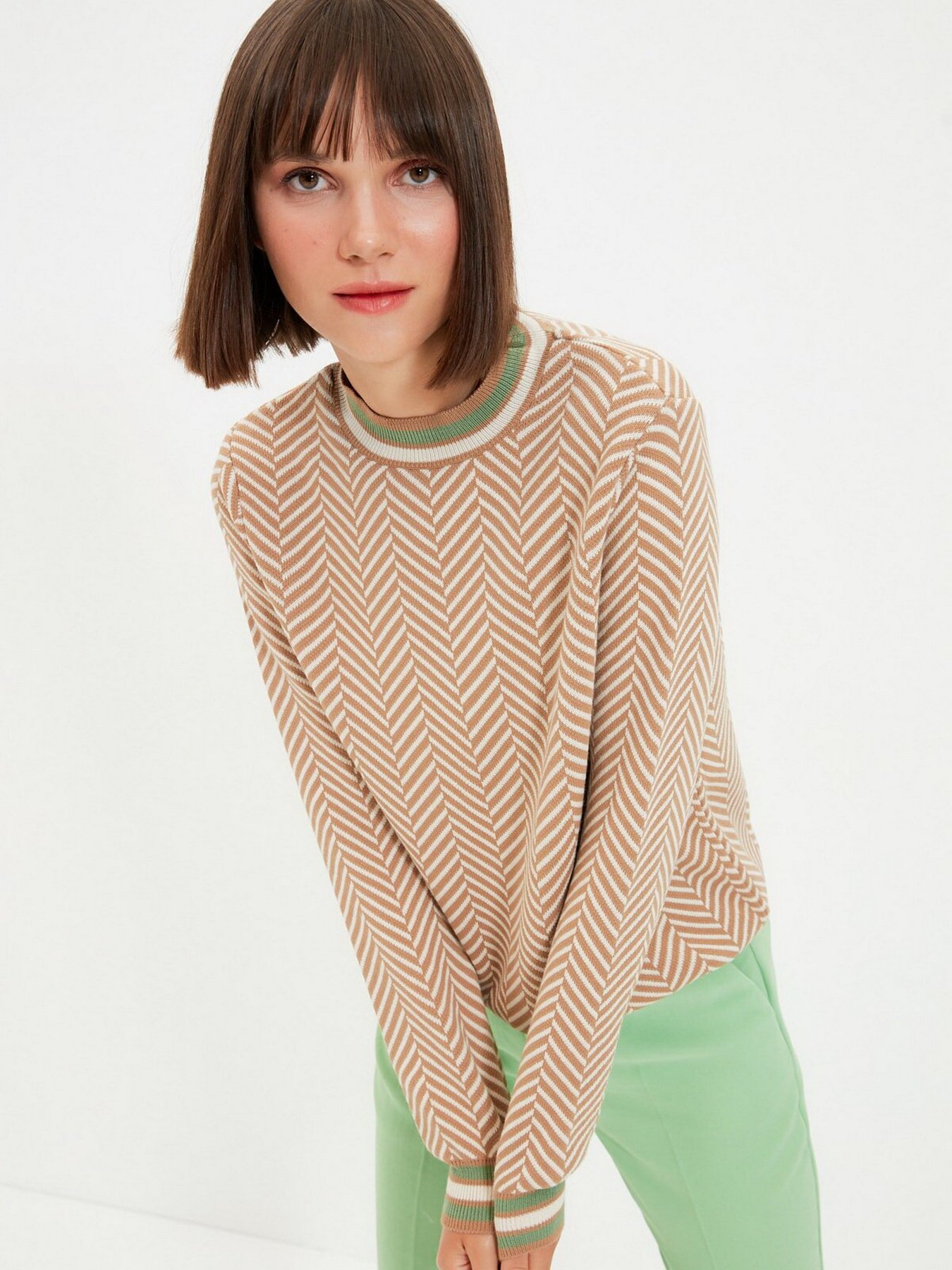 Свитры и кардиганы Trendyol модель TWOAW22KZ1322/Camel Свитры и кардиганы Trendyol модель TWOAW22KZ1322/Camel Фото