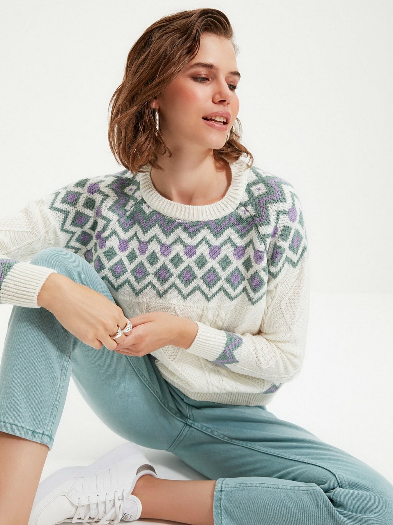 Свитры и кардиганы Trendyol модель TWOAW22KZ1548/Ekru Свитры и кардиганы Trendyol модель TWOAW22KZ1548/Ekru Фото