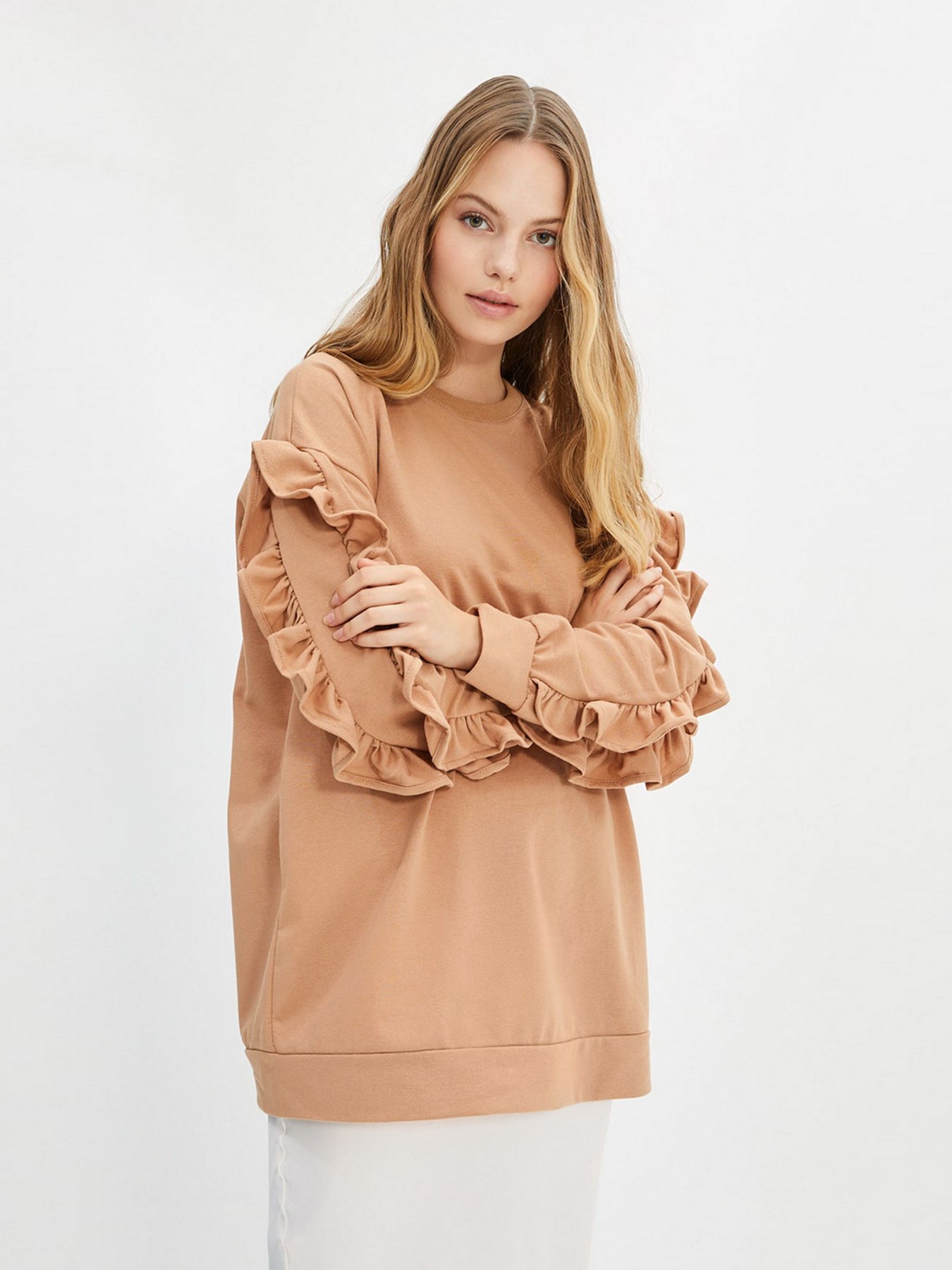 Худи и свитшоты Trendyol модель TCTAW22TW0011/Bej Худи и свитшоты Trendyol модель TCTAW22TW0011/Bej Фото