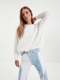 Свитры и кардиганы Trendyol модель TWOAW20SW0055/Ekru Фото
