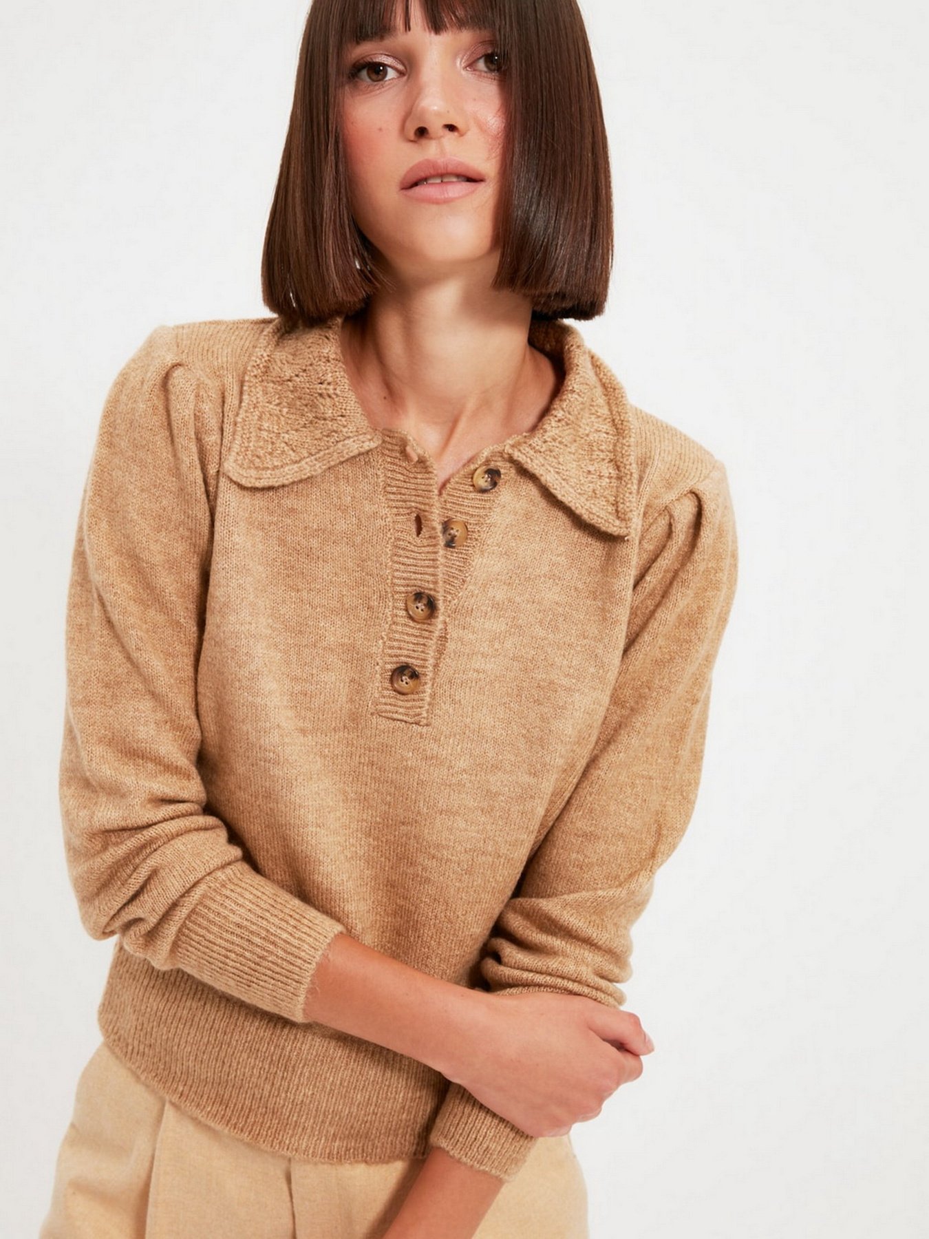 Свитры и кардиганы Trendyol модель TWOAW21KZ1182/Camel Фото