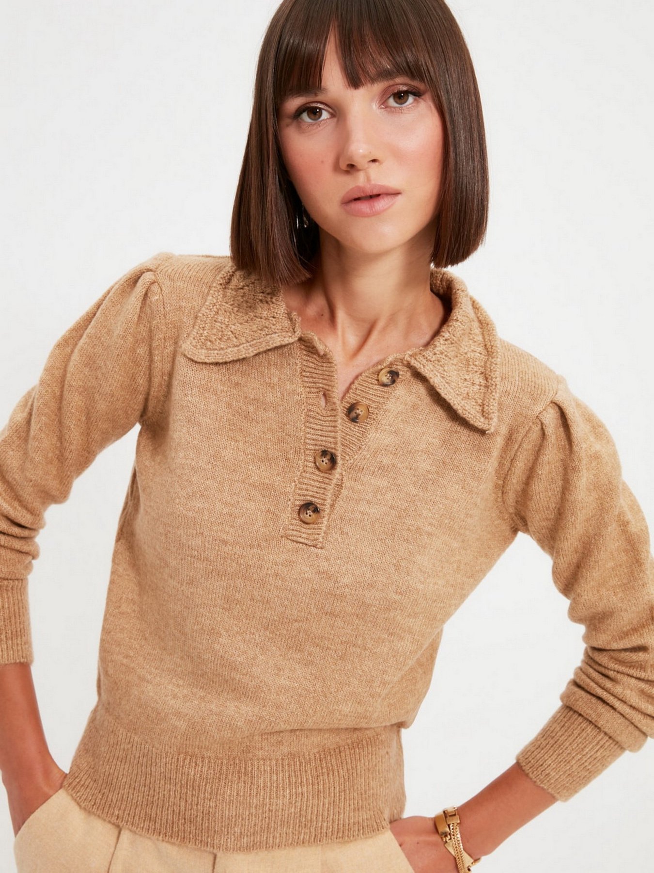Свитры и кардиганы Trendyol модель TWOAW21KZ1182/Camel Фото