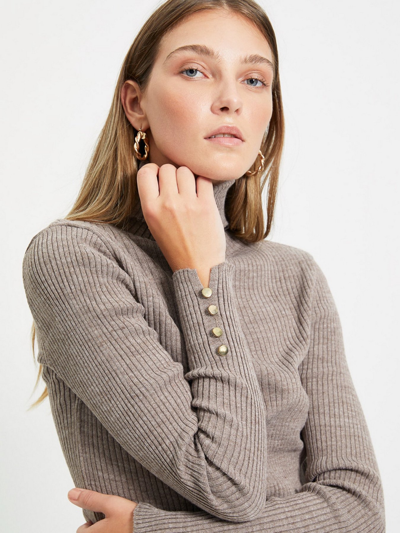 Свитры и кардиганы Trendyol модель TWOAW21KZ2632/Vizon Свитры и кардиганы Trendyol модель TWOAW21KZ2632/Vizon Фото