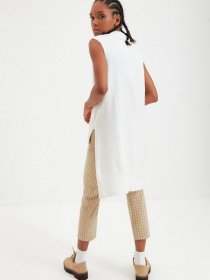 Свитры и кардиганы Trendyol модель TWOAW22BZ0079/Ekru Фото