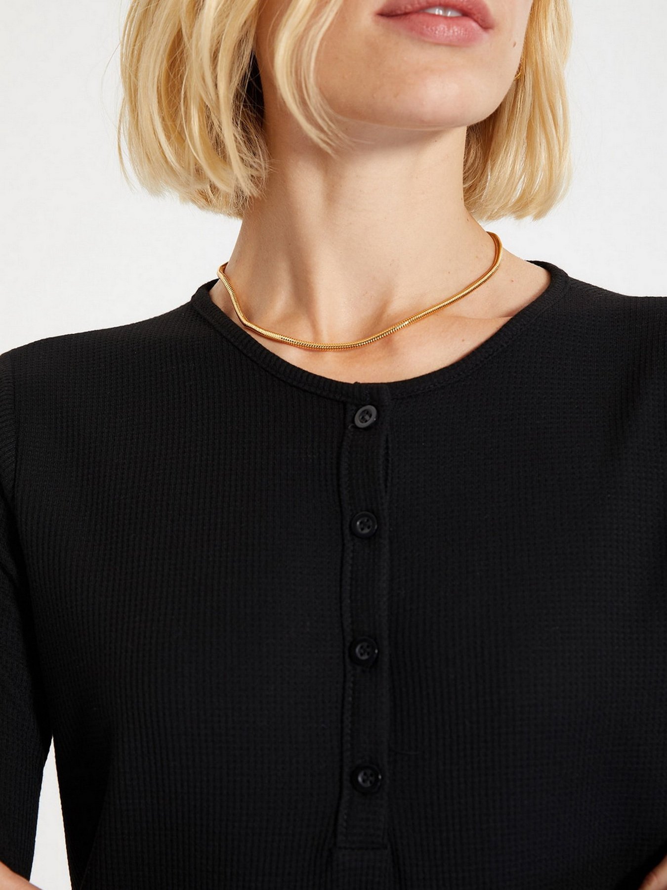 Худи и свитшоты Trendyol модель TWOAW22BZ0283/Siyah Худи и свитшоты Trendyol модель TWOAW22BZ0283/Siyah Фото