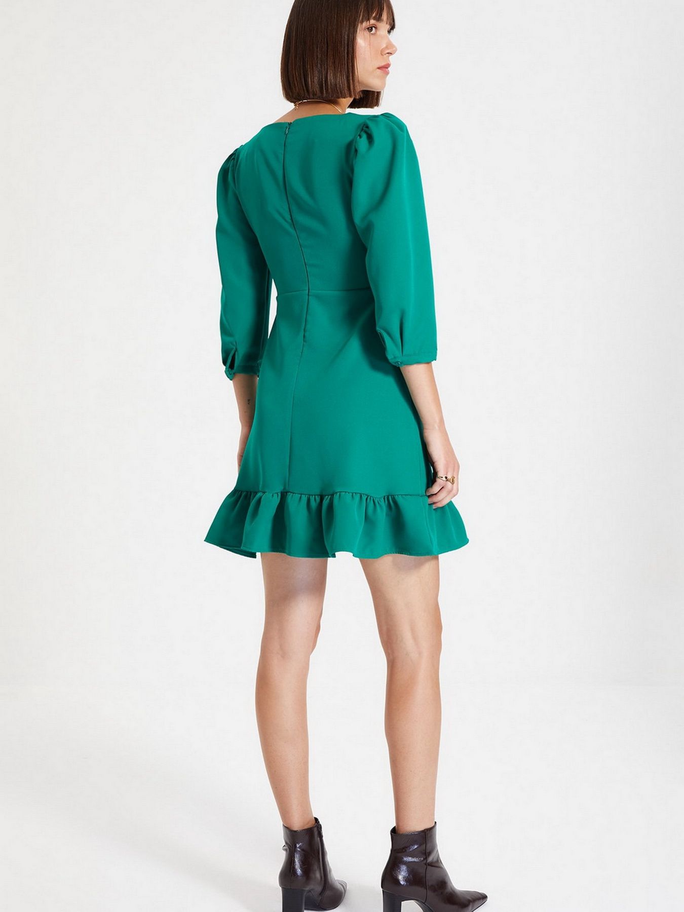 Платья Trendyol модель TWOAW22EL0049/Yesil Платья Trendyol модель TWOAW22EL0049/Yesil Фото
