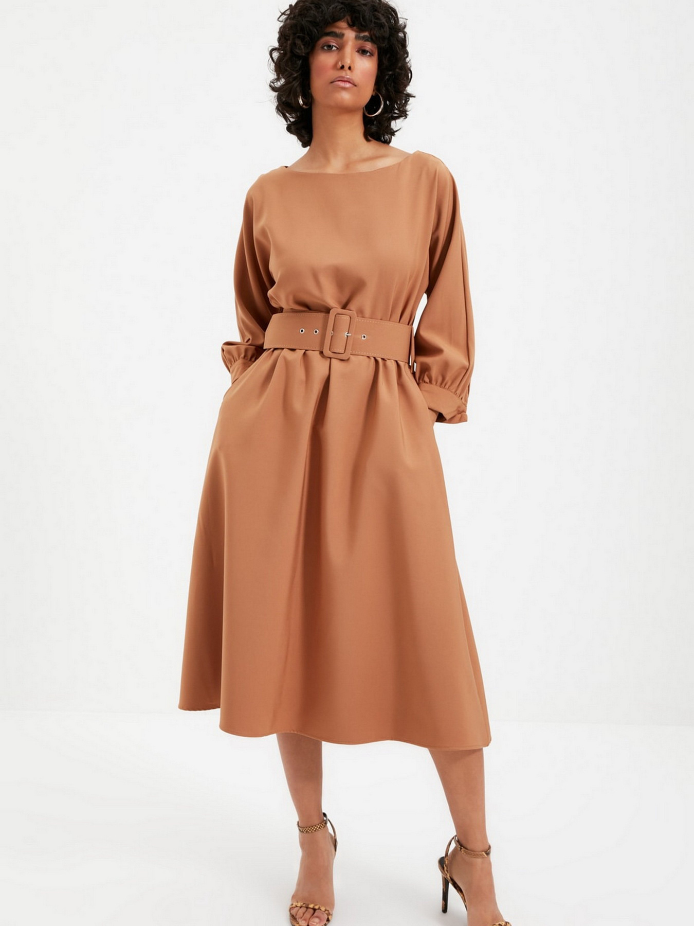 Сукні Trendyol модель TWOAW22EL0318/Camel Фото