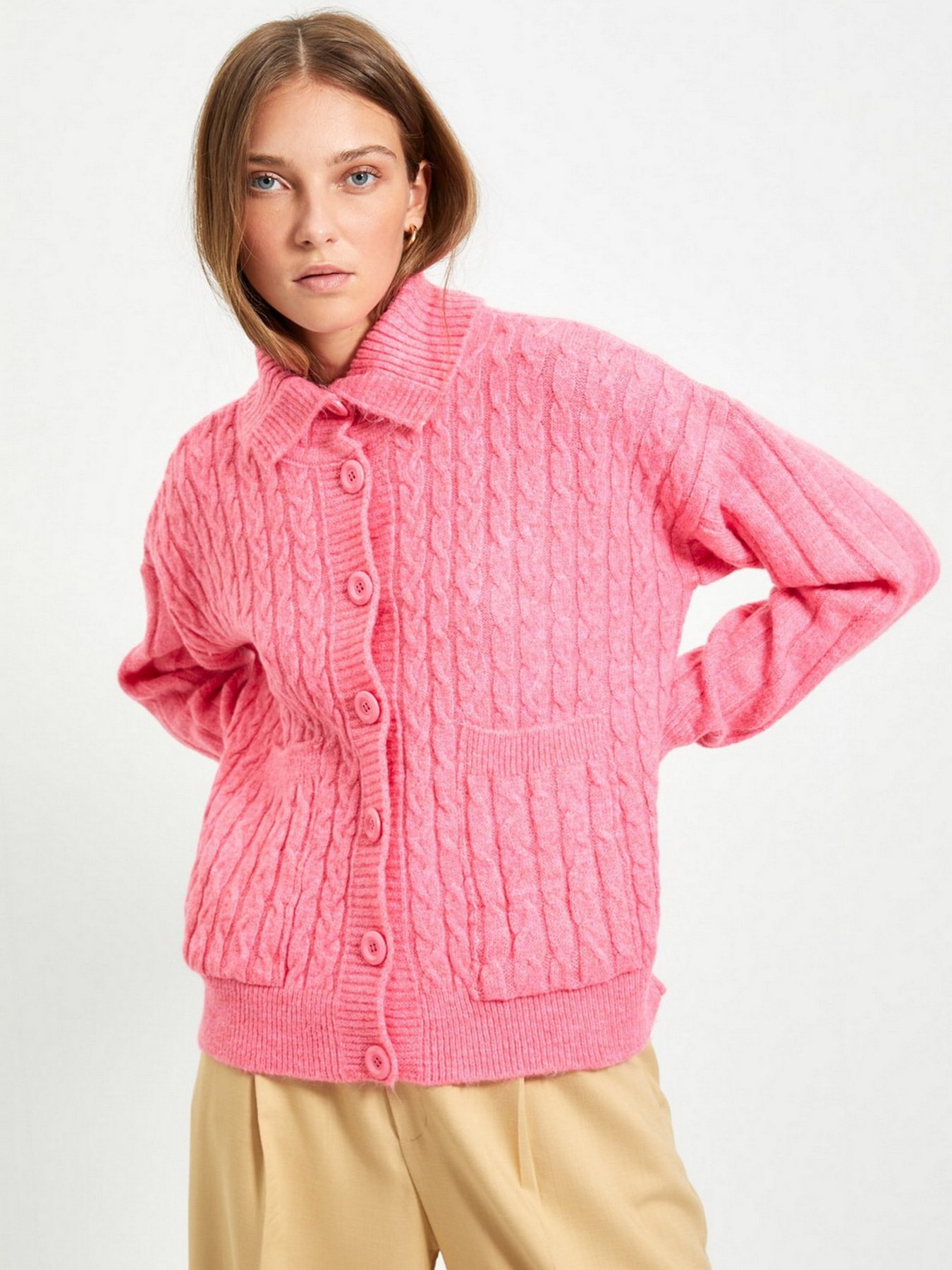 Свитры и кардиганы Trendyol модель TWOAW22HI0406/Pembe Свитры и кардиганы Trendyol модель TWOAW22HI0406/Pembe Фото