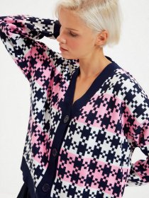 Свитры и кардиганы Trendyol модель TWOAW22HI0450/Lacivert Фото