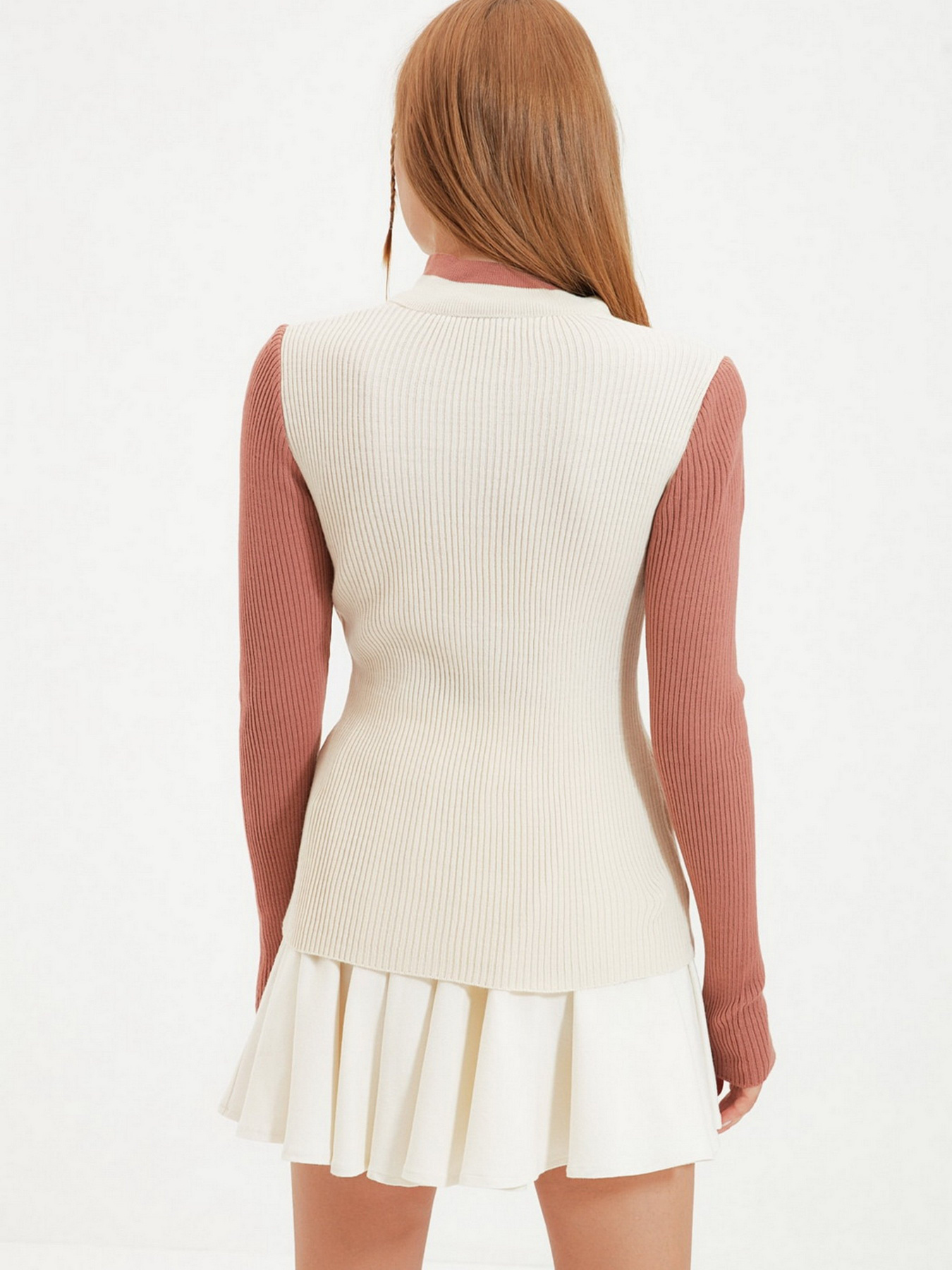 Свитры и кардиганы Trendyol модель TWOAW22KZ0012/Siyah Свитры и кардиганы Trendyol модель TWOAW22KZ0012/Siyah Фото