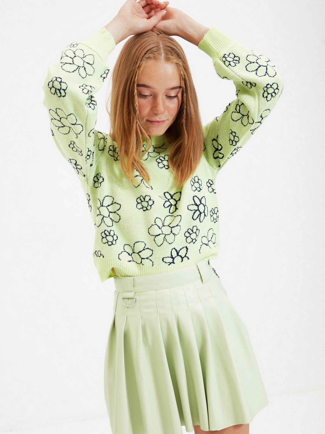 Свитры и кардиганы Trendyol модель TWOAW22KZ0097/Sari Фото
