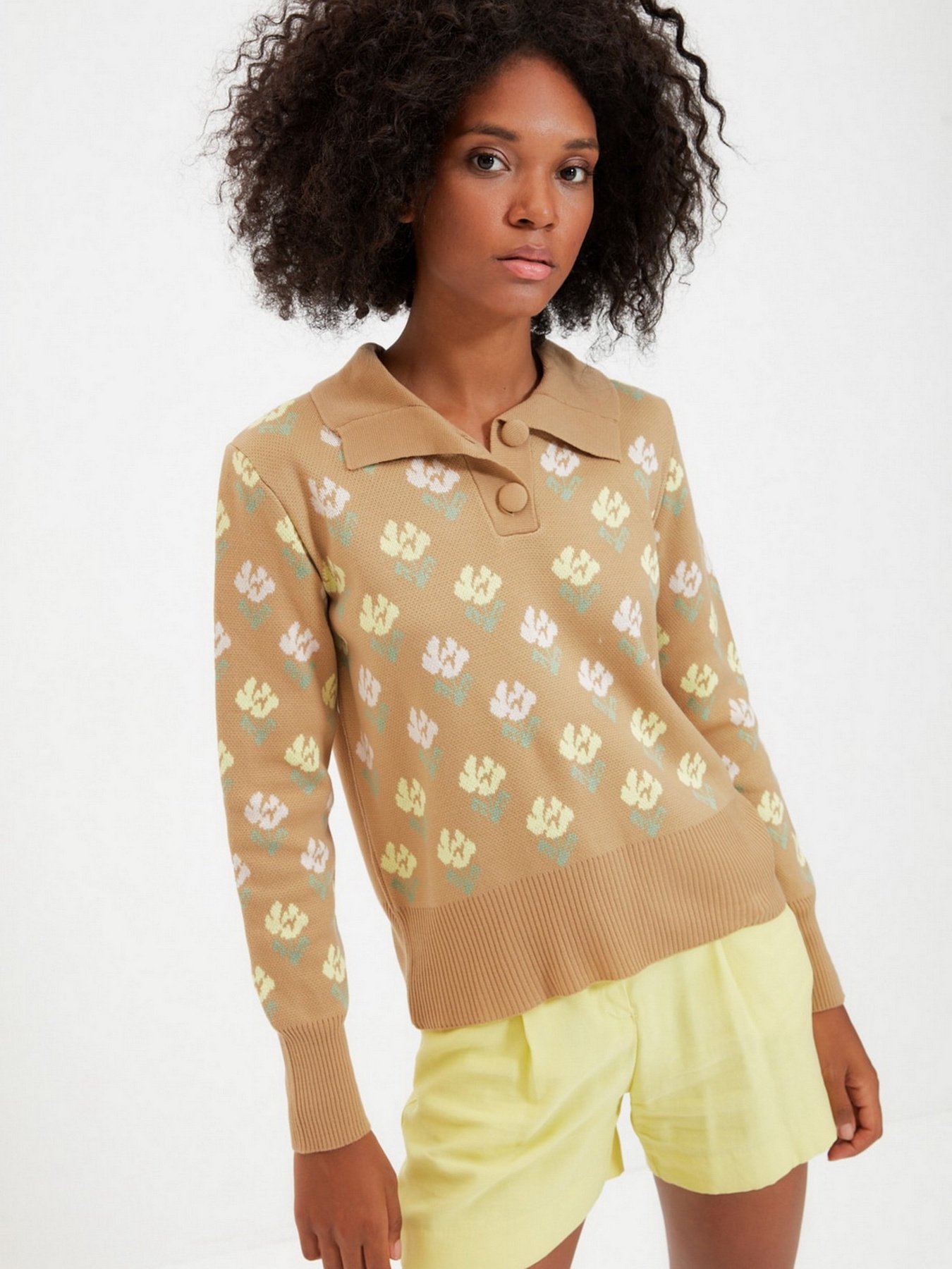 Свитры и кардиганы Trendyol модель TWOAW22KZ0195/Camel Фото