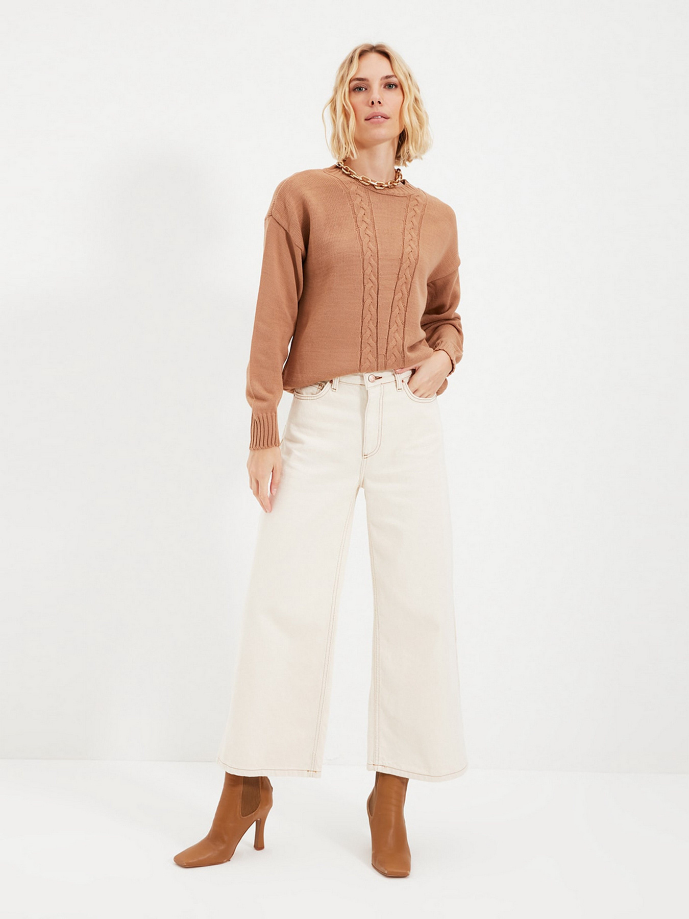Свитры и кардиганы Trendyol модель TWOAW22KZ0758/Camel Фото