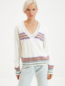 Свитры и кардиганы Trendyol модель TWOAW22KZ1120/Ekru Фото