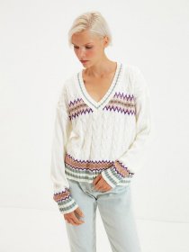 Свитры и кардиганы Trendyol модель TWOAW22KZ1120/Ekru Фото