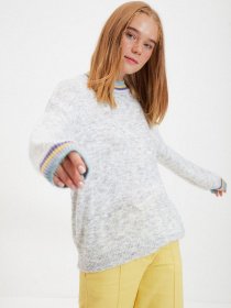 Свитры и кардиганы Trendyol модель TWOAW22KZ1364/Gri Фото