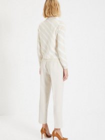 Свитры и кардиганы Trendyol модель TWOAW22KZ1696/Bej Фото