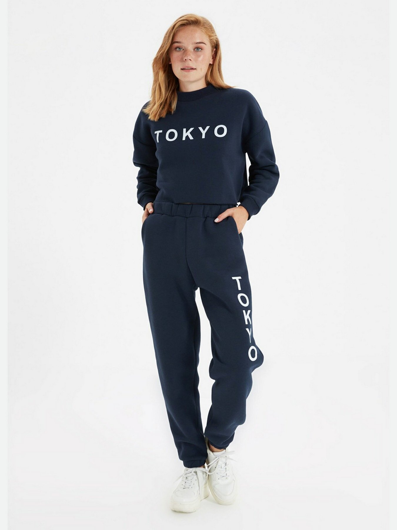 Худи и свитшоты Trendyol модель TWOAW22SW0895/Lacivert Фото