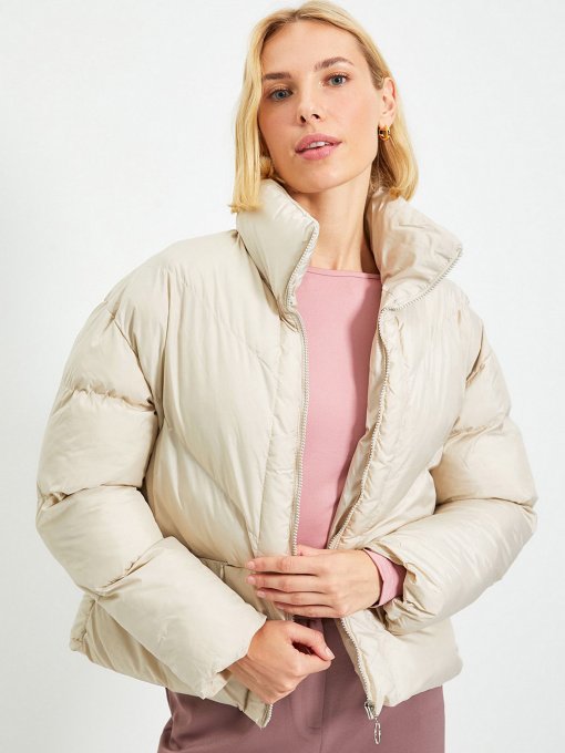 Куртки и дубленки Trendyol модель TWOAW22MO0079/Tas Фото
